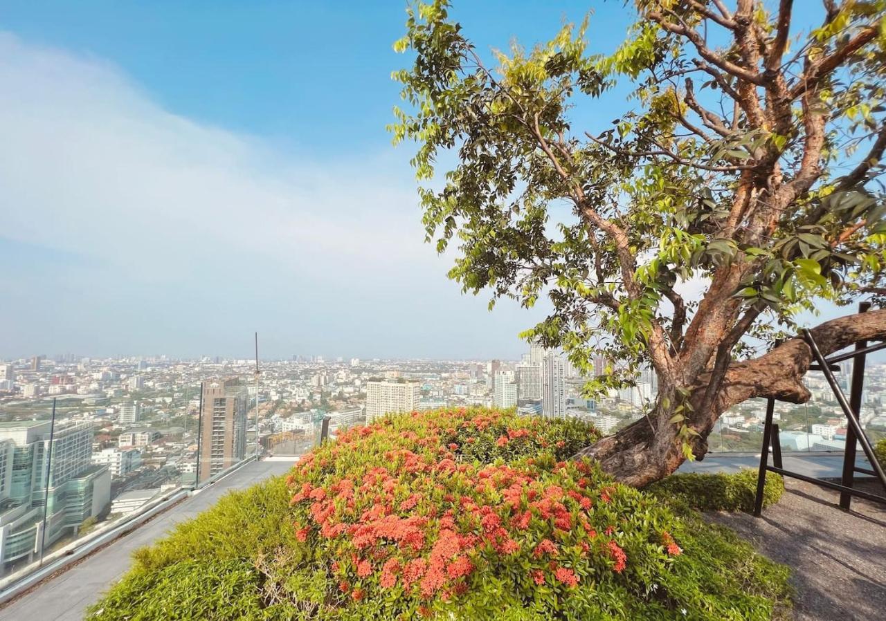 2 Bedroom Luxury Apartment 3 Min Walk From Bts Ekkamai Bangkok Exteriör bild