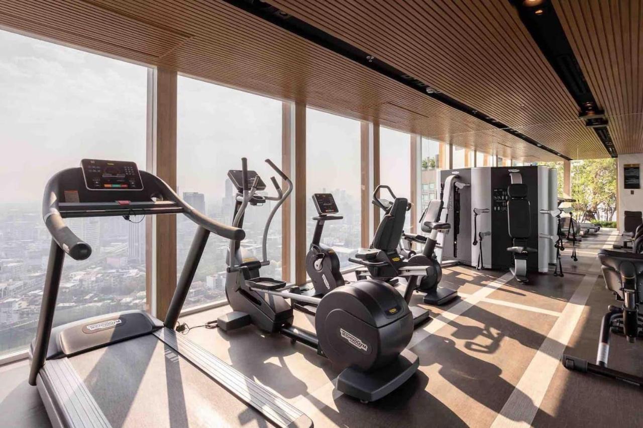 2 Bedroom Luxury Apartment 3 Min Walk From Bts Ekkamai Bangkok Exteriör bild